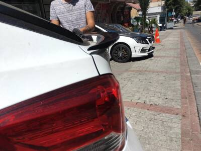 Cruze Hb Bagaj Spoiler Ayaklı Yeni Model Karbon - 2