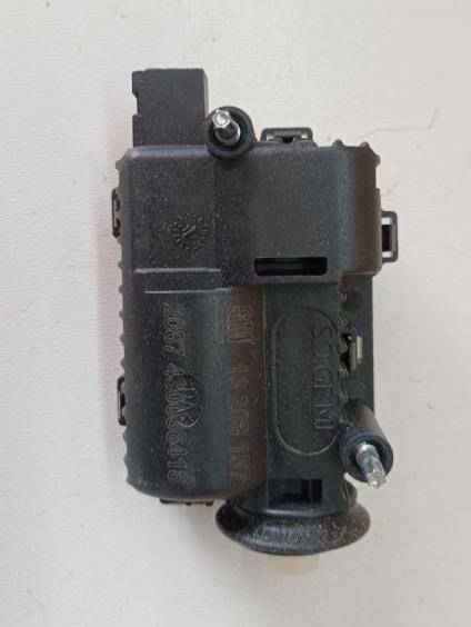 Depo Kilit Motoru Corsa D E Astra H - 1