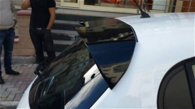 Peugeot 208 Spoiler Cam Üstü - 2