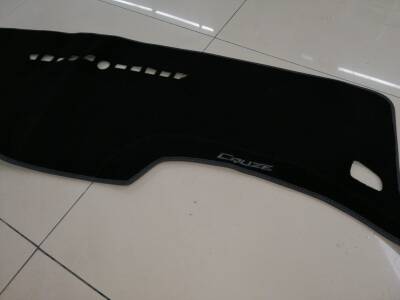 Torpido Üstü Örtü Cruze Özel Kesim İthal Malzeme Kırmızı - UMTAUTO PART