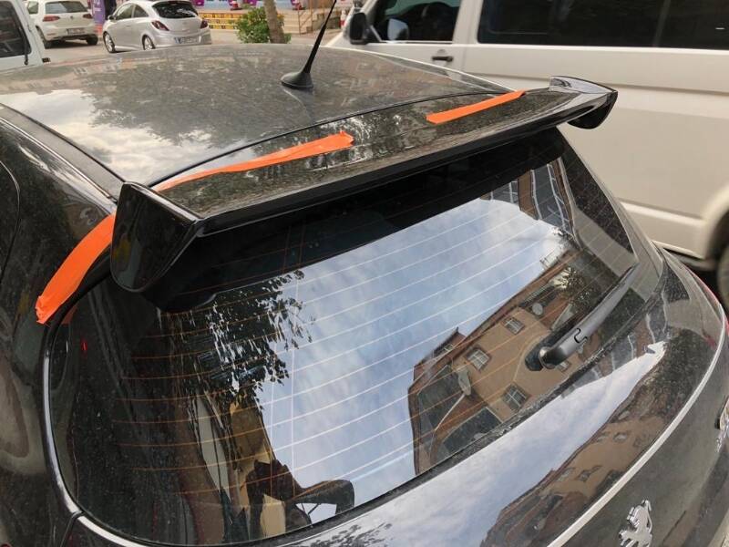 Universal Her Araca Woltex Spoiler Fiber - 1